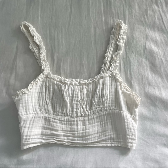 Ruffle cropped picnic tank - Picture 1 of 4